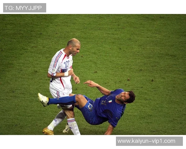 回顾80年代足球传奇人物：那些改变历史的球星与他们的辉煌岁月